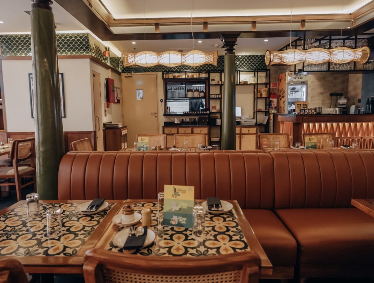 MahaBelly Saket interior
